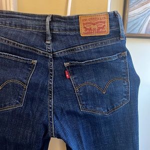 Levi’s 725 high rise bootcut, lightly worn